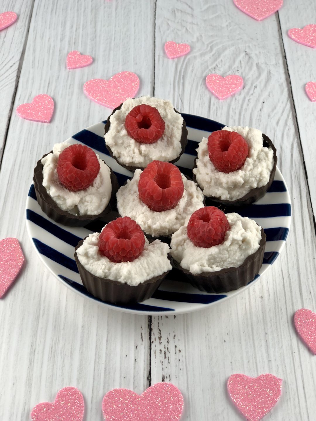 FODMAP safe foods - Coconut Whipped Cream Chocolate Cups